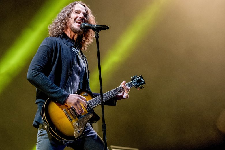 5 piese care demonstreaza ca vocea lui Chris Cornell a fost cea mai buna voce a generatiei sale