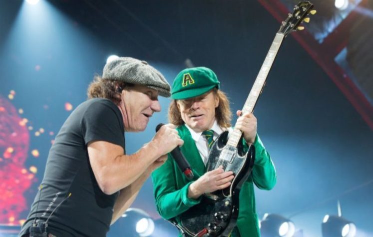Brian Johnson se intoarce in AC/DC - Contemporary-Establishment