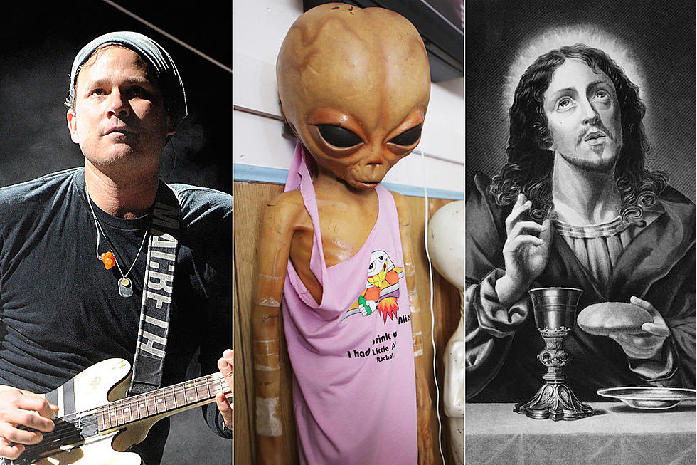 Tom DeLonge vorbeşte despre prezenţa extratereştrilor la naşterea lui Iisus