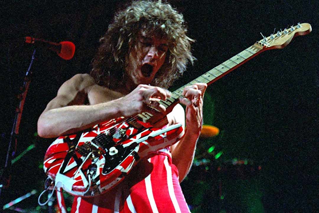 Două vestite chitări ale lui Eddie Van Halen vor fi scoase la licitaţie