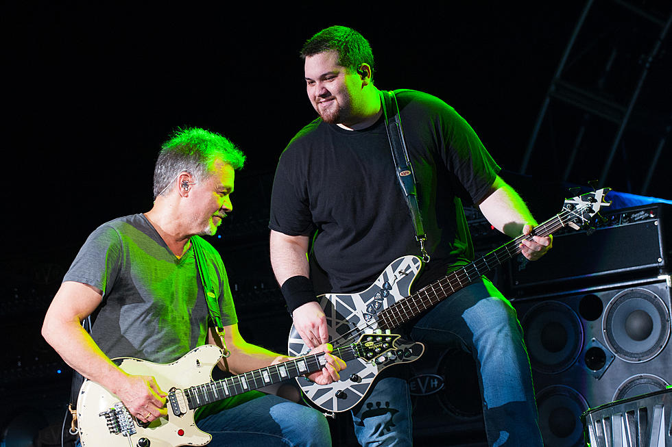 Wolfgang Van Halen a lansat un clip tribut Eddie Van Halen