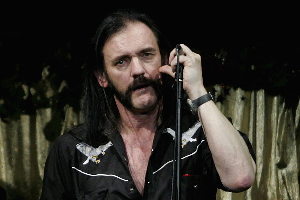 Vezi fotografii cu Lemmy Kilmister de-a lungul anilor