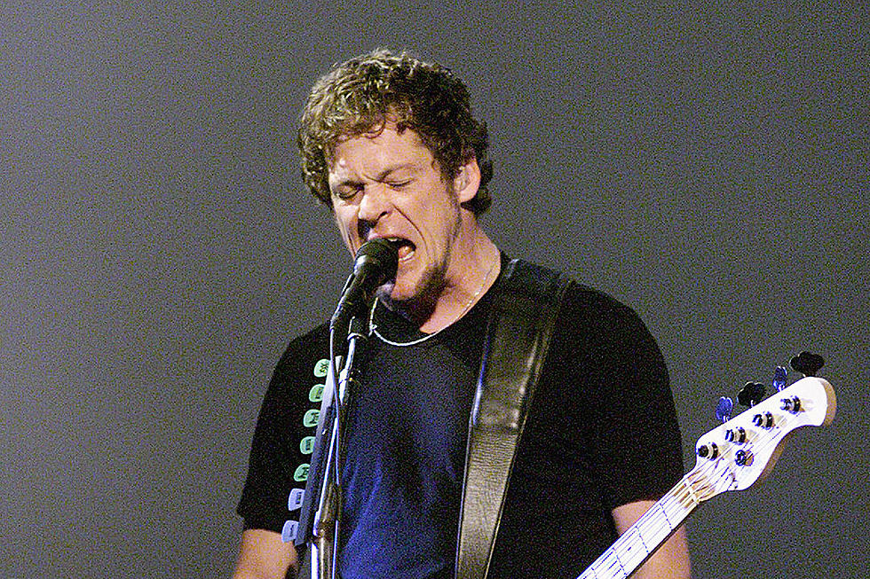 Vezi Jason Newsted Ex-METALLICA interpretând piesa "Big River" de la Johnny Cash