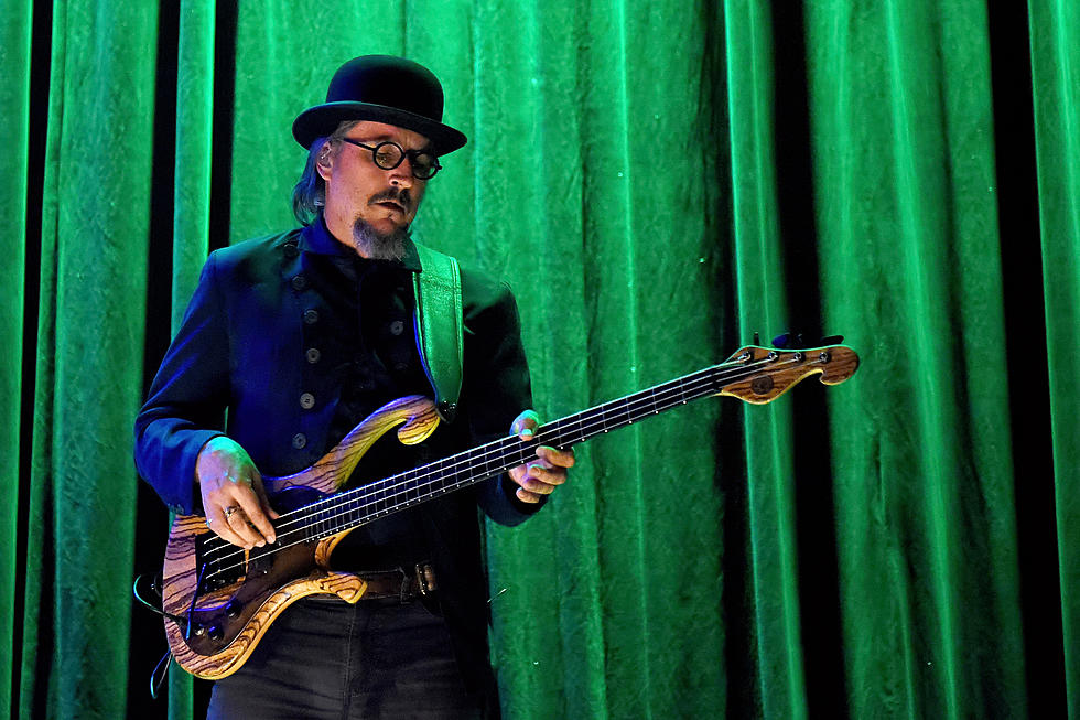 Primus anunţă un steaming din pivniţa de vinuri a lui Les Claypool