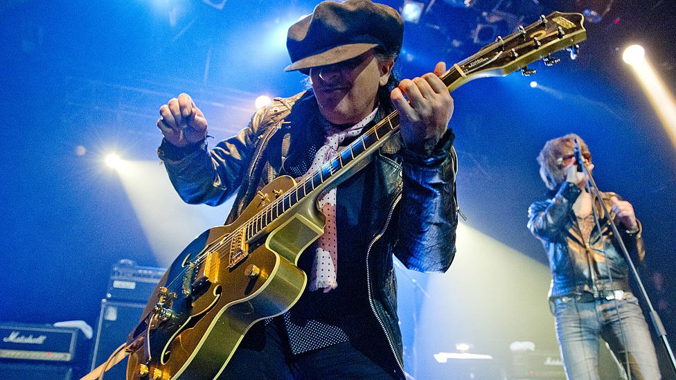 Chitaristul NEW YORK DOLLS, SYLVAIN SYLVAIN a decedat la vârsta de 69 de ani