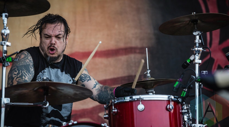 Fostul baterist SEPULTURA "disecă" piesa 'Territory' într-o nouă serie de clipuri