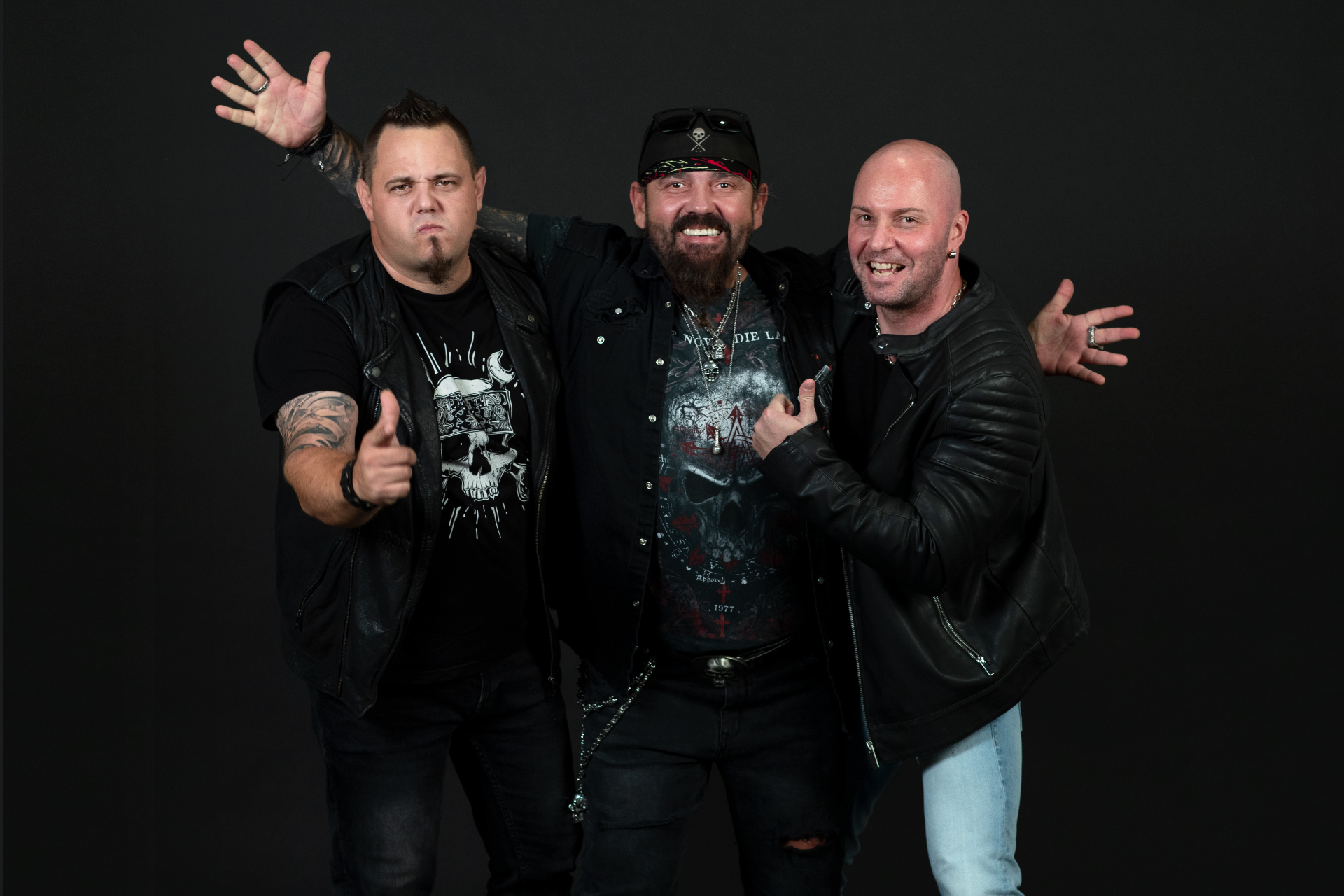 MANIC SINNERS, un nou supergrup rock românesc, semnează cu casa de discuri italiană Frontiers Music
