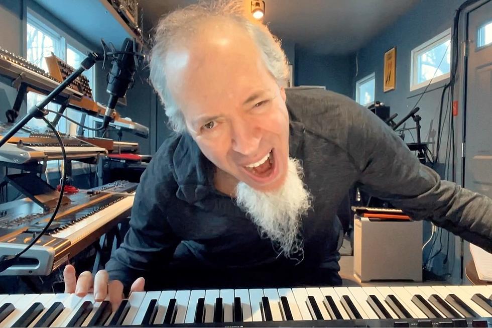 Jordan Rudess de la Dream Theater interpretează bucățile preferate de claviatură