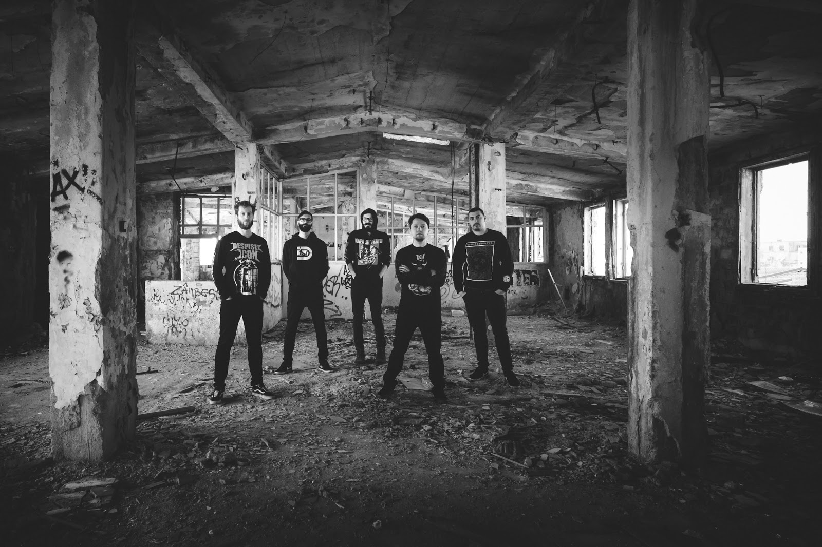 Ce se întâmplă când o trupă de metal cântă la muzeu? Avoid Humanity lansează pe 4 mai concertul live de la Muzeul de Artă Recentă (MARe)