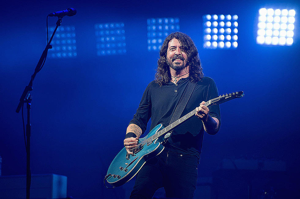 Vezi mini documentarul despre resuscitarea muzicii live de către Foo Fighters