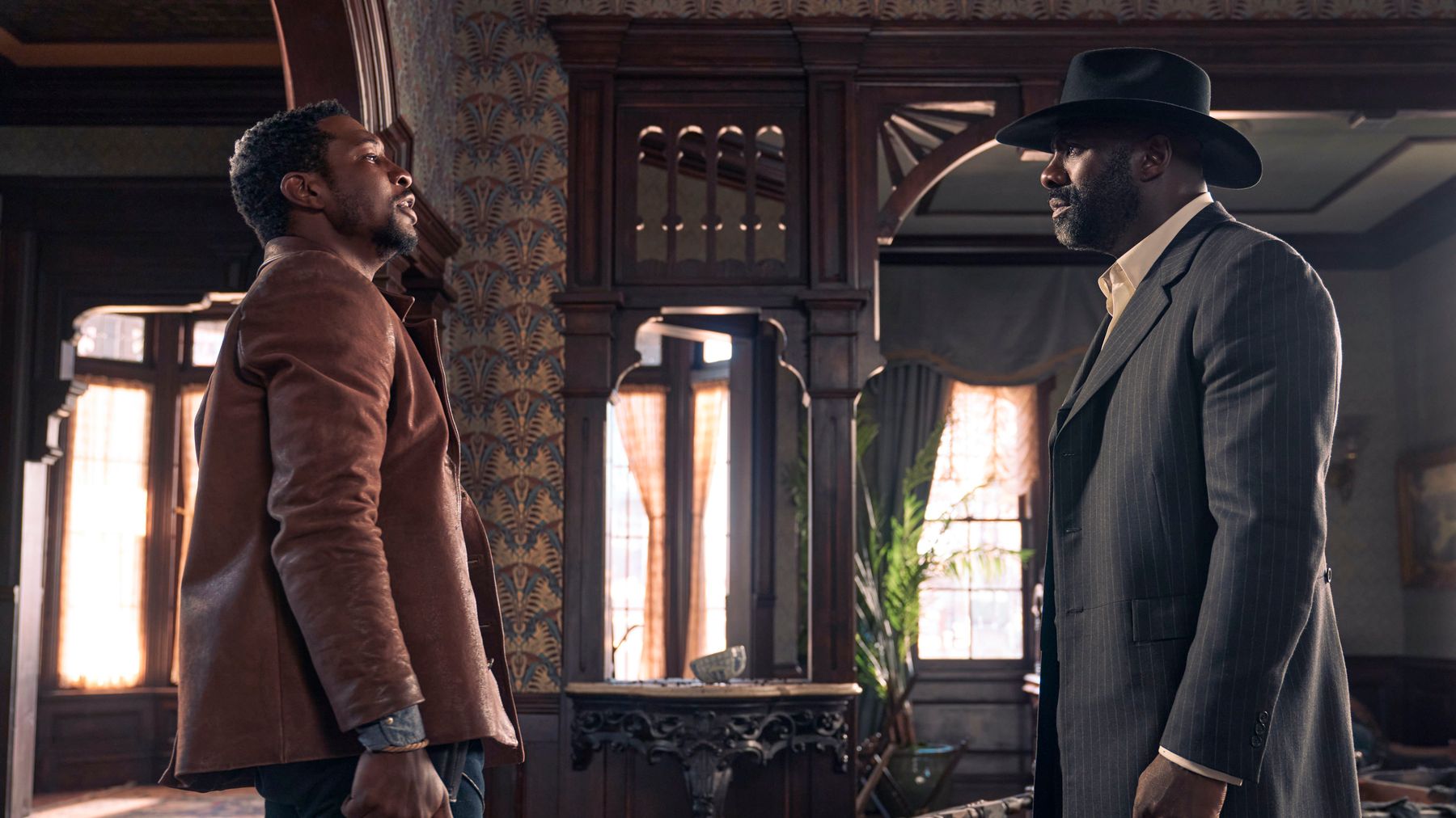 A fost lansat trailerul pentru noul film western The Harder They Fall