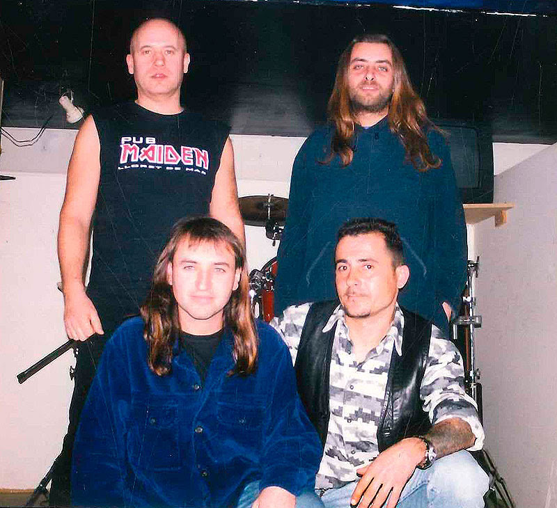 INVASION (ex-Fuck Off & Aspid) & BARBARIAN will see their demos 2000 & 2003 reissued on CD/DIGITAL through Fighter Records!