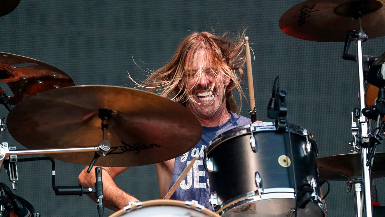 Bateristul trupei Foo Fighters, Taylor Hawkins a decedat la vârsta de 50 de ani - contemporary-establishment