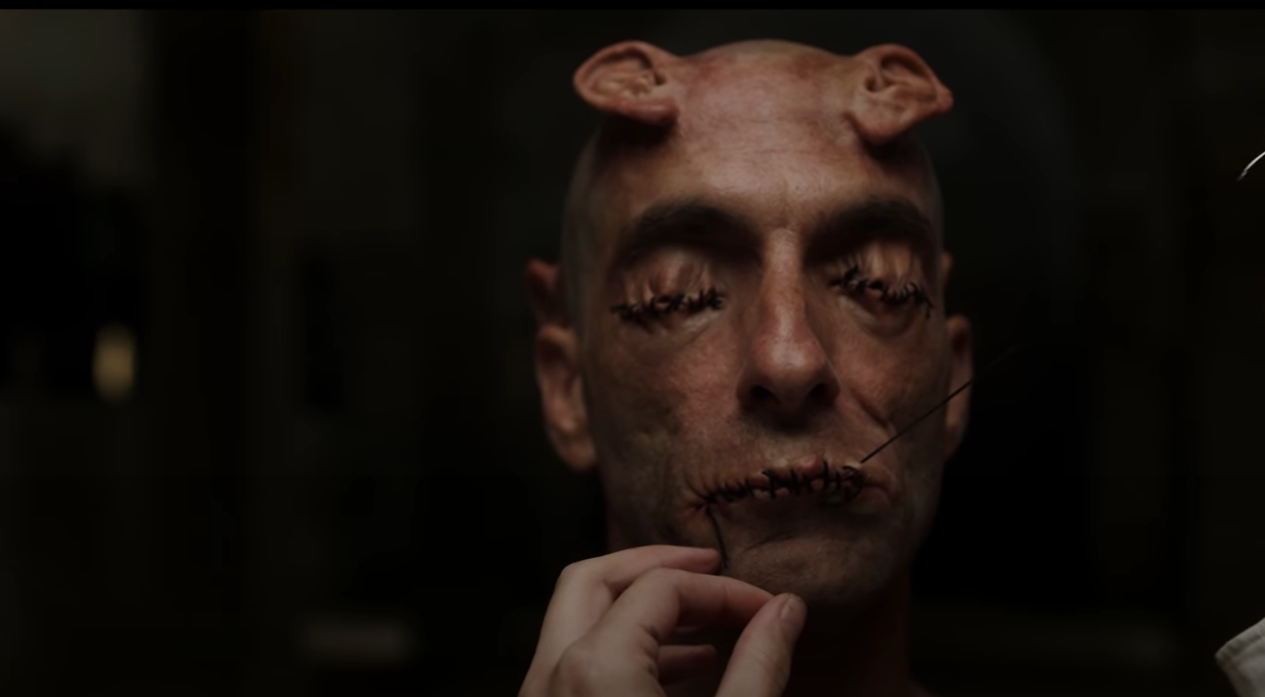 David Cronenberg se întoarce la stilul „body horror” cu filmul ‘Crimes of the Future’ - contemporary-establishment