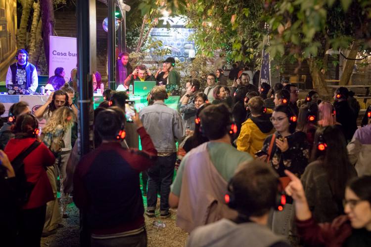 Evenimentul caritabil Munteanu Fest 7 a strâns 15.000 lei pentru campania «Grădinița Bună» a celor de la Asociația Casa Bună, iar platforma iaBilet a oferit încă 1000 de euro