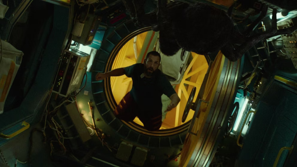 Primul Teaser Pentru Noul Film cu Adam Sandler, "Spaceman" - Contemporary-Establishment