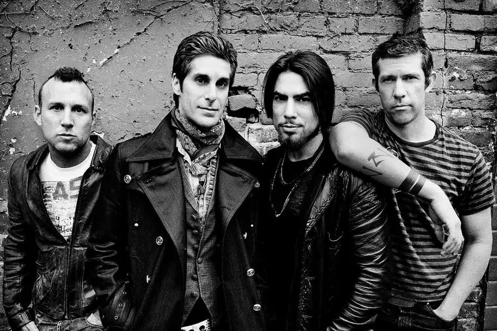 Jane’s Addiction Revine cu Primul Single al Formulei Clasice după 34 de Ani - ZaTurk