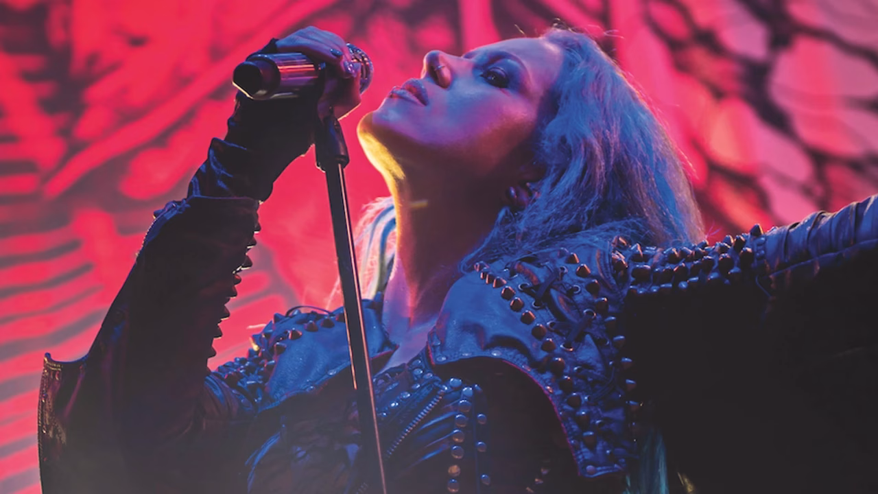 Alissa White-Gluz: Despărțirea de Arch Enemy și Renașterea Solo – O Poveste de Metal și Metamorfoză - ZaTurk