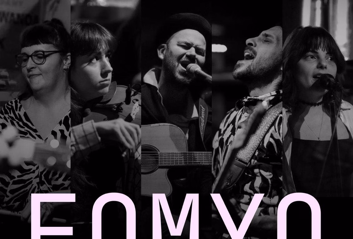 FOMYO cântă full band la Echoes - ZaTurk